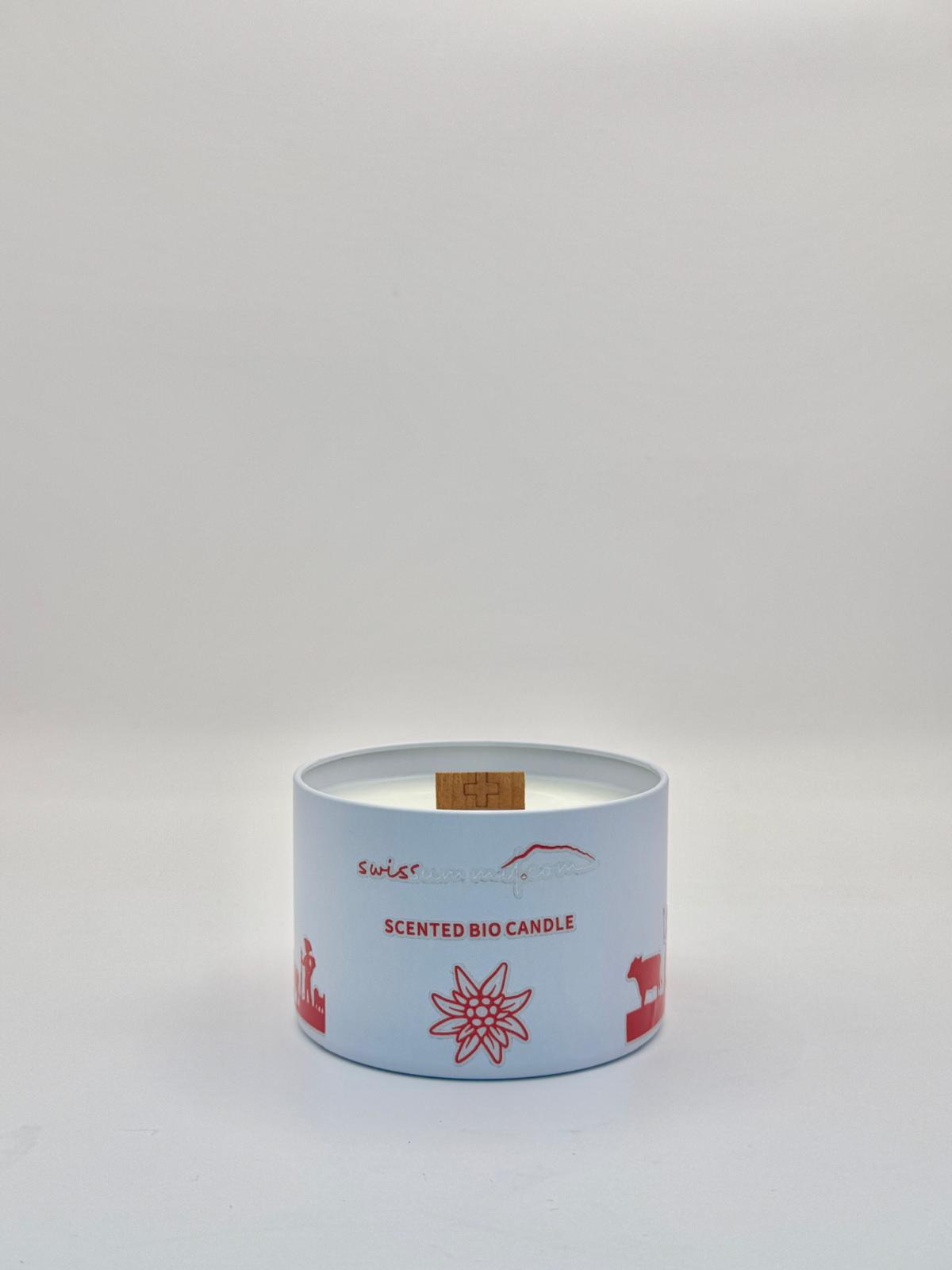 Duftkerze Bergluft in weisser Dose offen